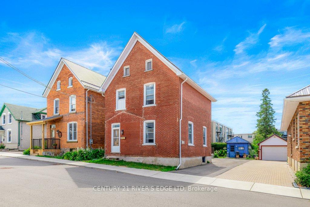 74-garden-street-brockville-ontario-x12370577