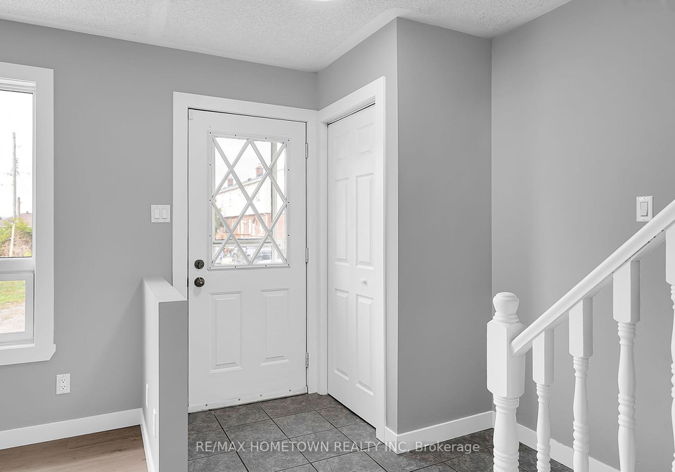 35-hustler-crescent-south-dundas-ontario-x12370738