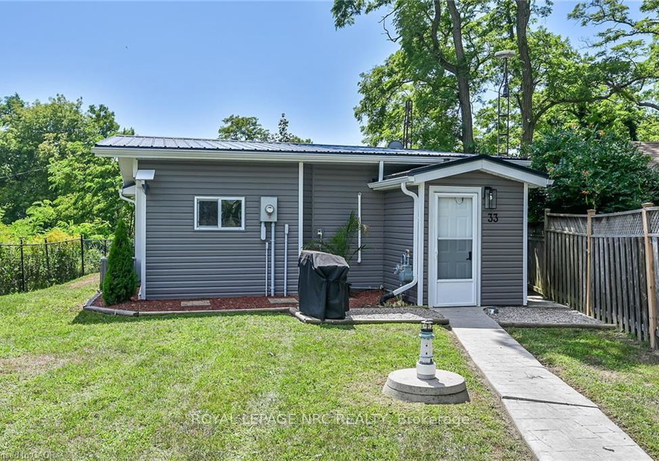 33-dover-street-haldimand-ontario-x12370775