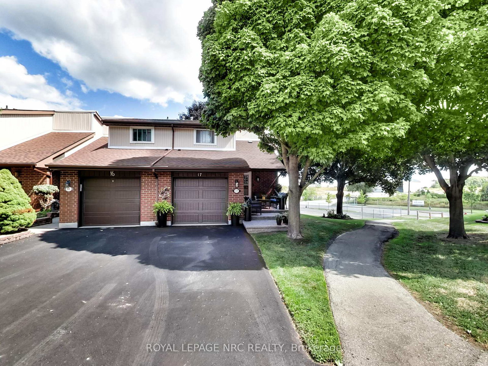 59-queenslea-drive-hamilton-ontario-x12370789