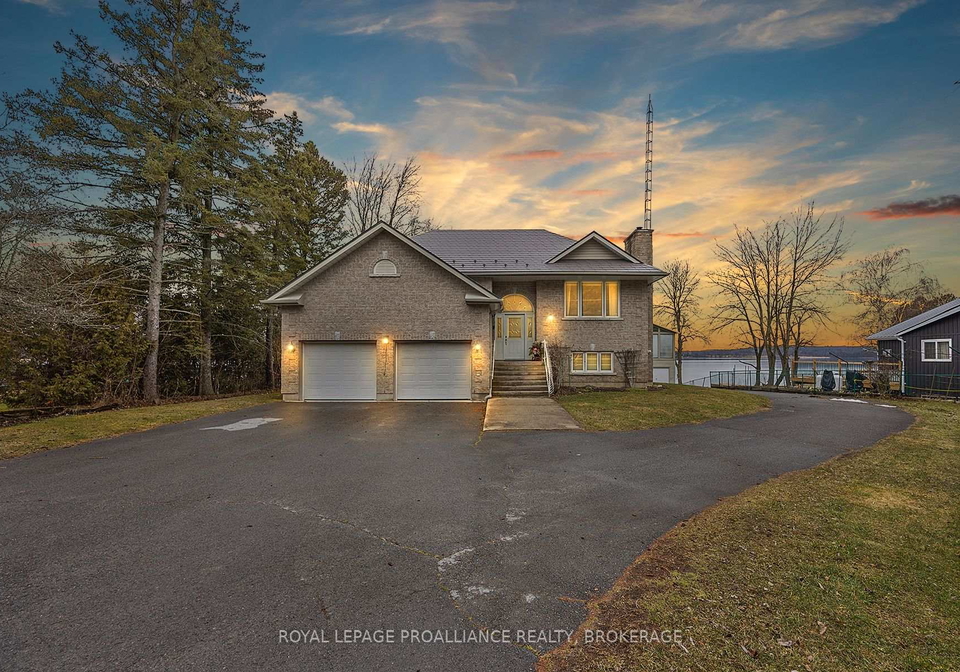 1-leavis-shores-frontenac-islands-ontario-x12370879