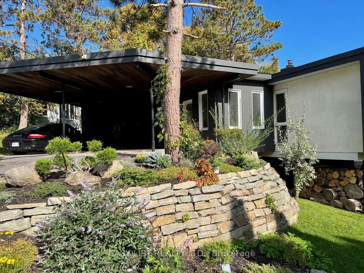61-forest-hill-avenue-ottawa-ontario-x12371070