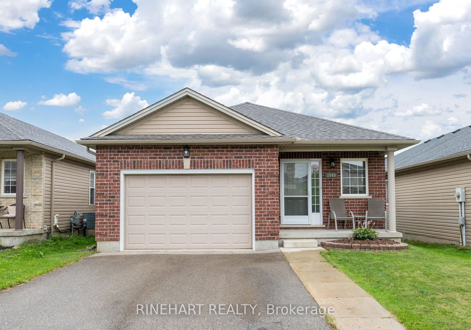2049-cherrywood-trail-london-north-ontario-x12371123