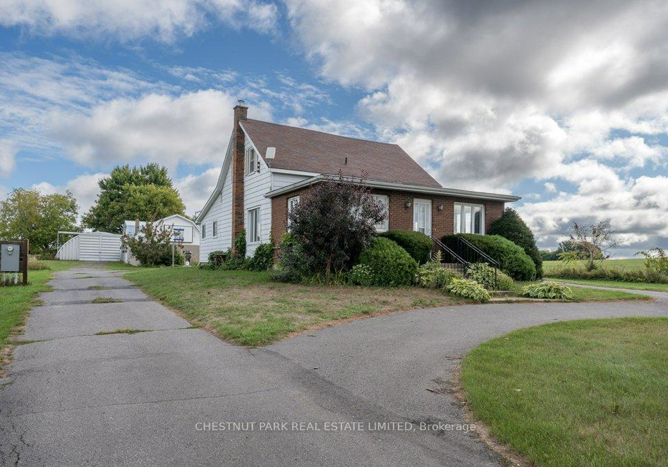 344-county-road-5-prince-edward-county-ontario-x12371466