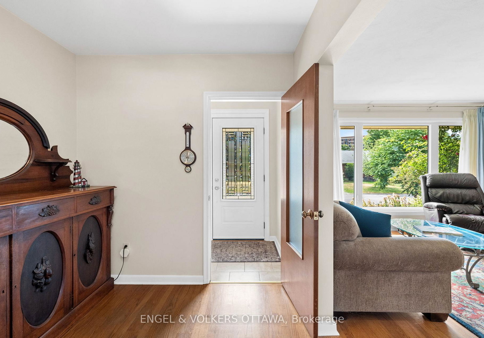 1815-paisley-avenue-ottawa-ontario-x12371470