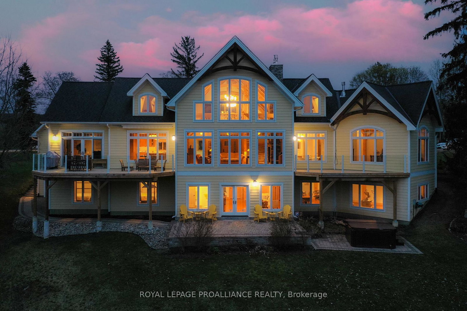 12698-loyalist-parkway-prince-edward-county-ontario-x12371479