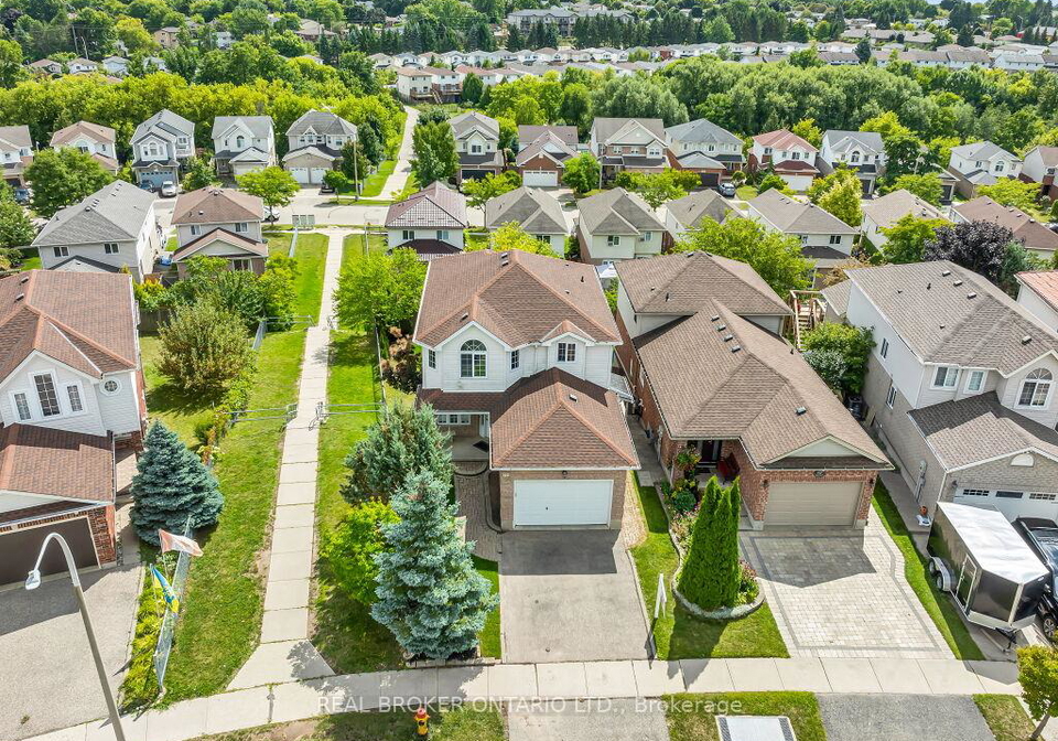 141-hollyridge-crescent-kitchener-ontario-x12371495