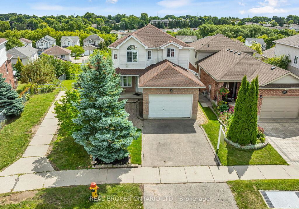 141-hollyridge-crescent-kitchener-ontario-x12371495
