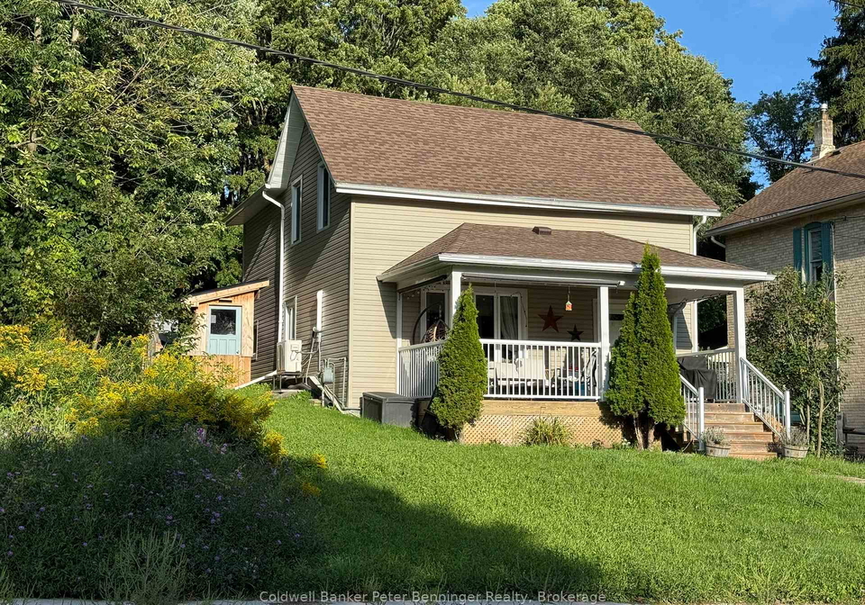 26-yonge-street-n-brockton-ontario-x12371575