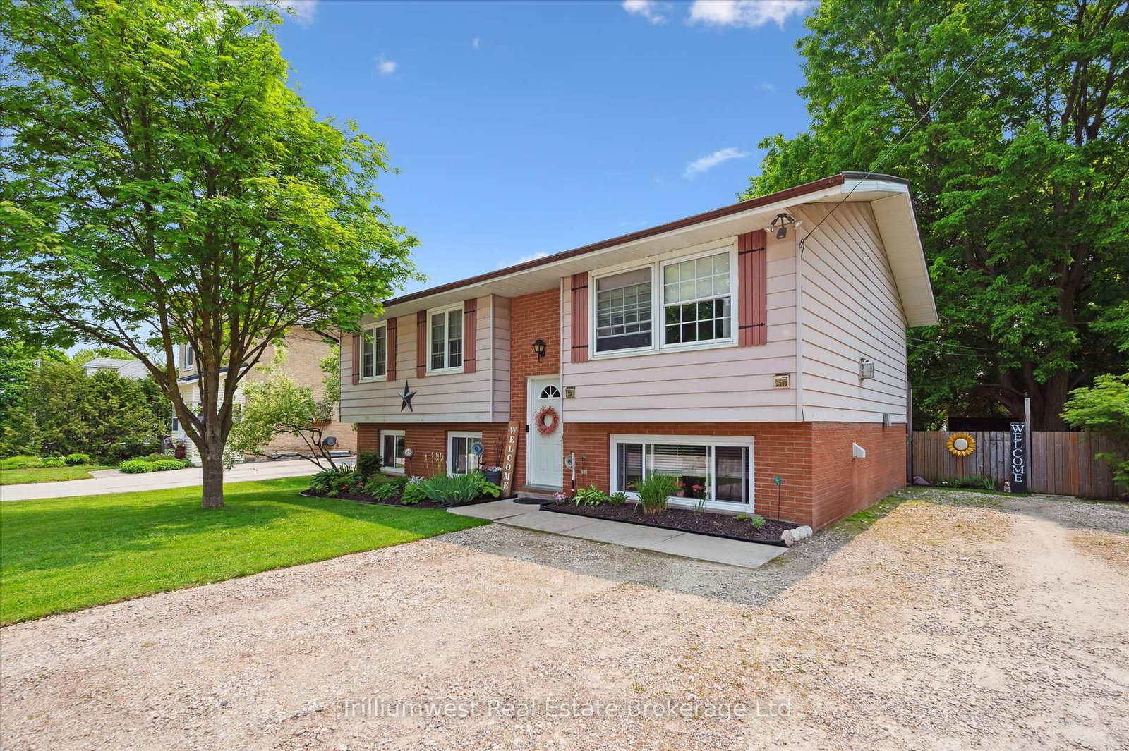 350-w-wellington-street-w-wellington-north-ontario-x12371666