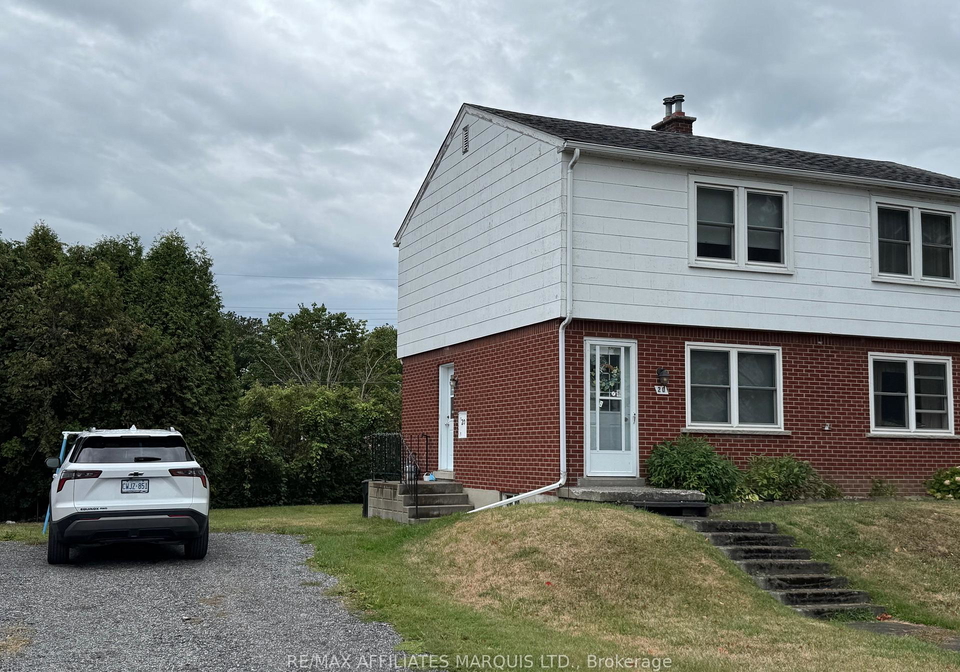 20-casselman-road-south-dundas-ontario-x12371755