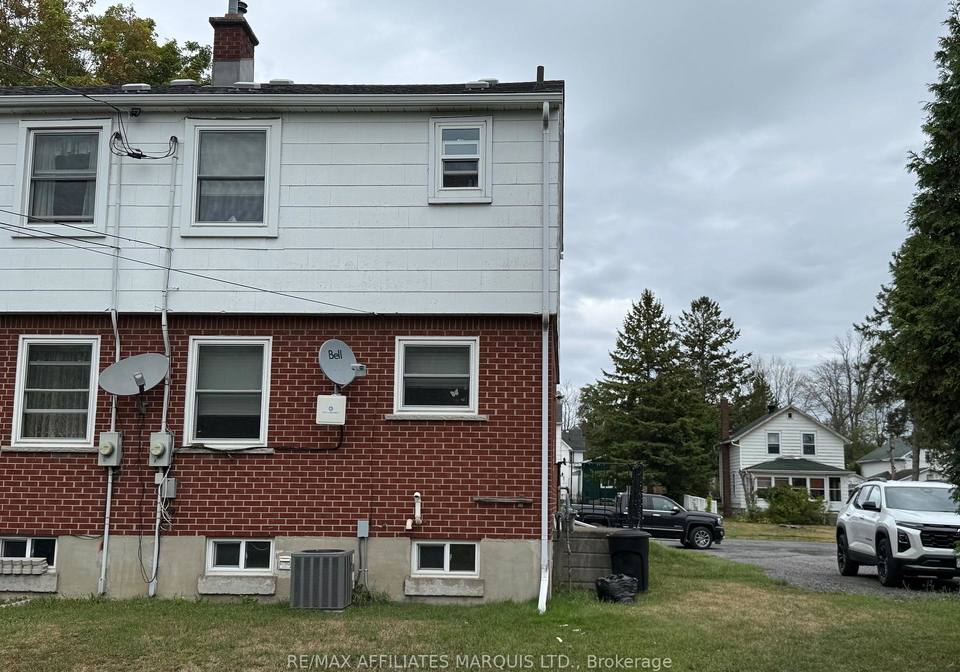 20-casselman-road-south-dundas-ontario-x12371755