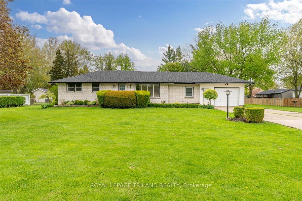 245-coad-street-southwest-middlesex-ontario-x12371813