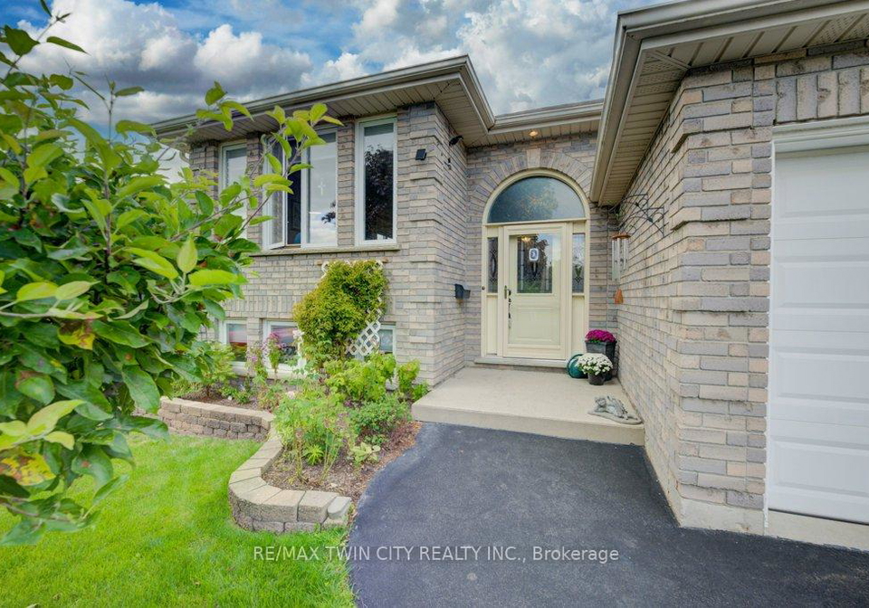 12-bradbury-crescent-brant-ontario-x12372007