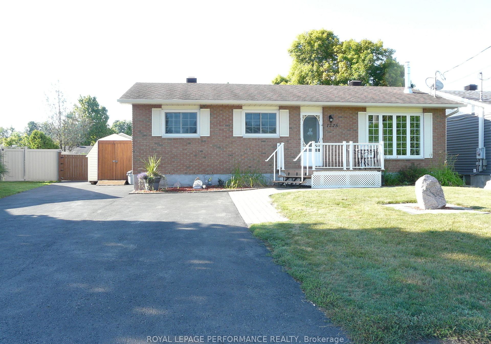 1225-campeau-crescent-clarence-rockland-ontario-x12372378