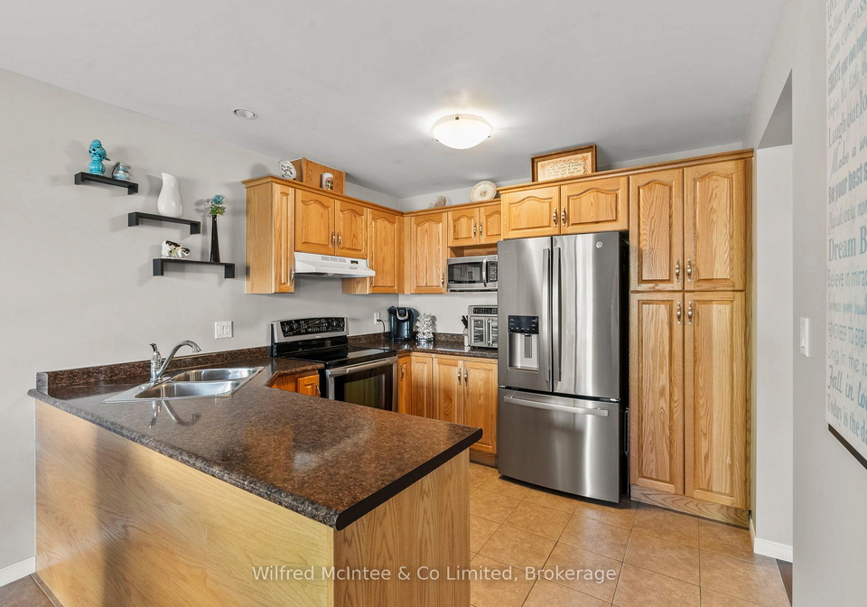 18-poffenroth-path-woolwich-ontario-x12372392
