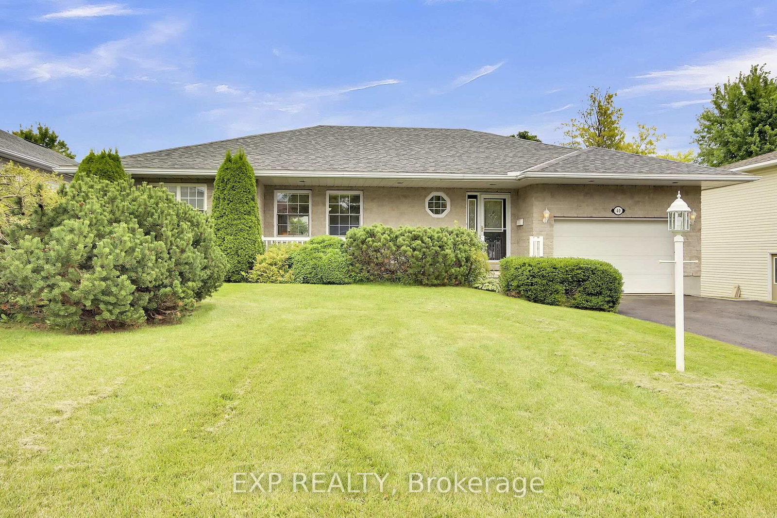 40-evelyn-street-mississippi-mills-ontario-x12372500