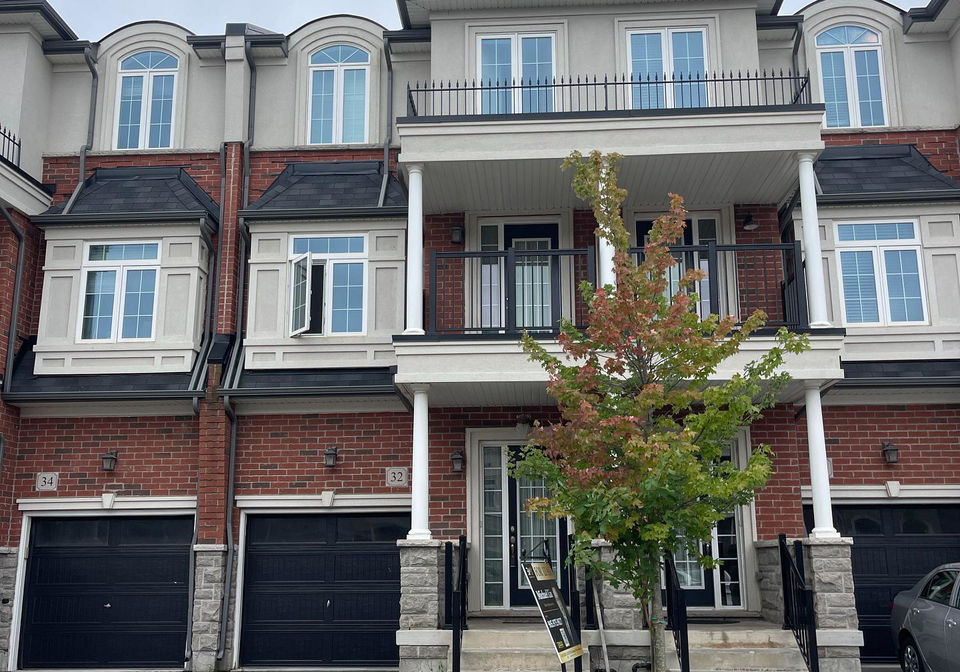 32-borers-creek-circle-hamilton-ontario-x12372686