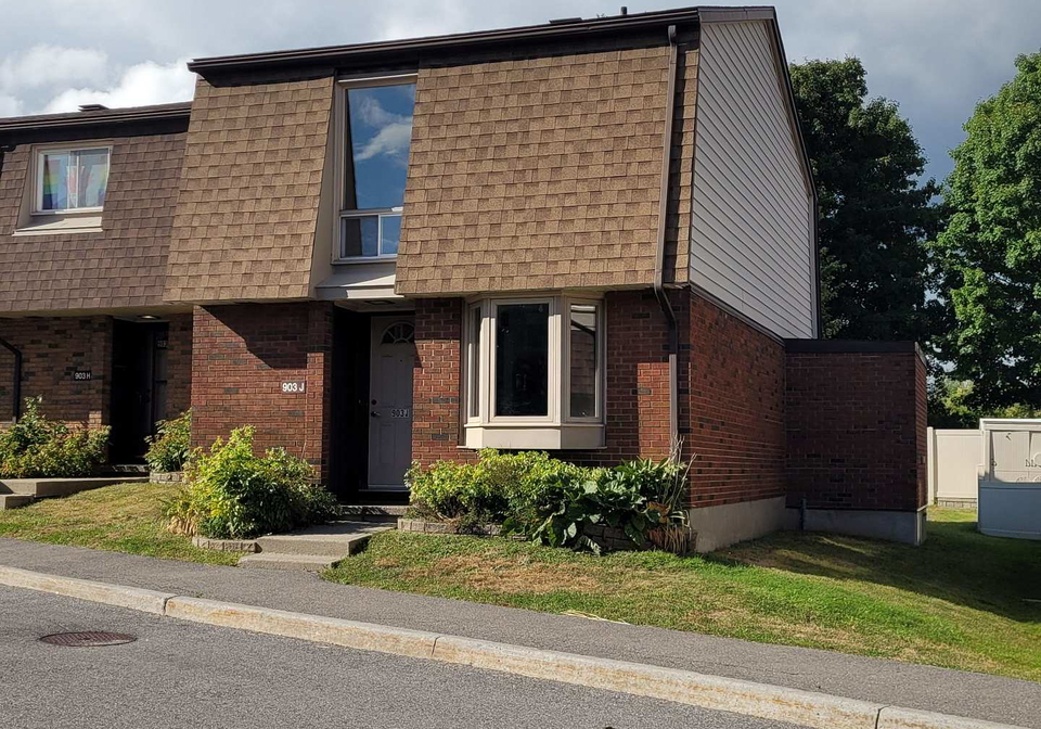 903j-elmsmere-road-ottawa-ontario-x12373086