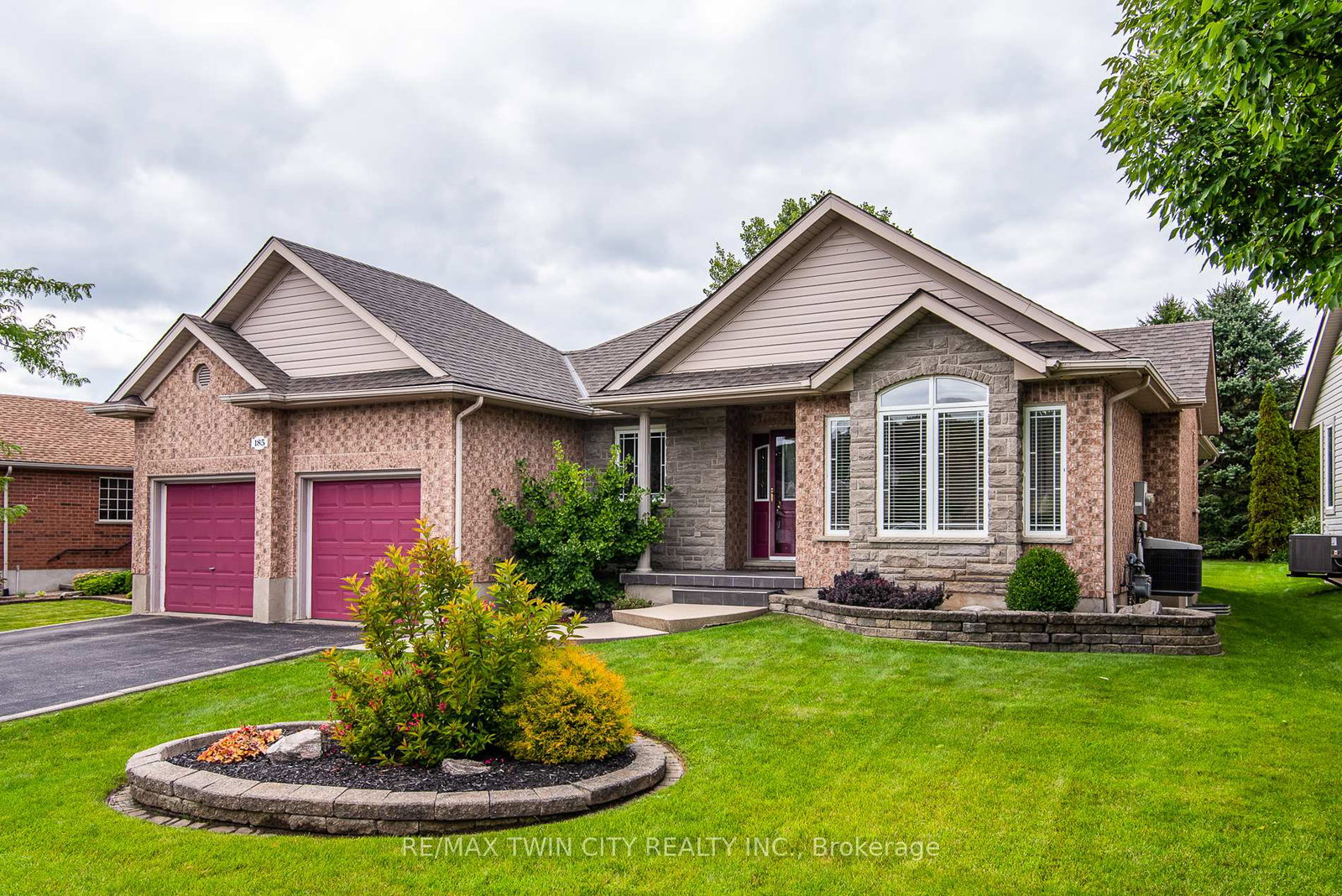 185-golf-links-drive-wilmot-ontario-x12373116