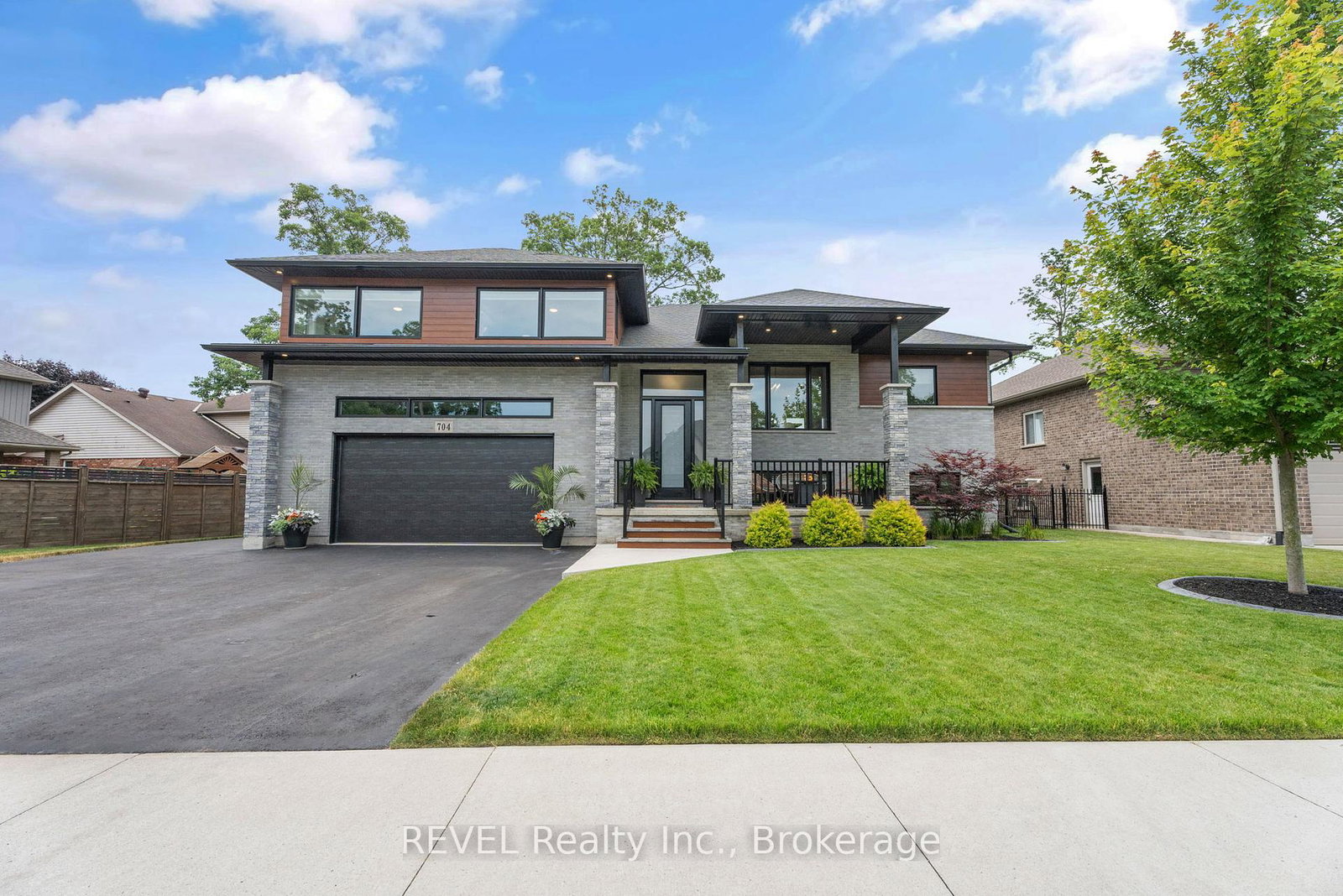 704-clarence-street-port-colborne-ontario-x12373139