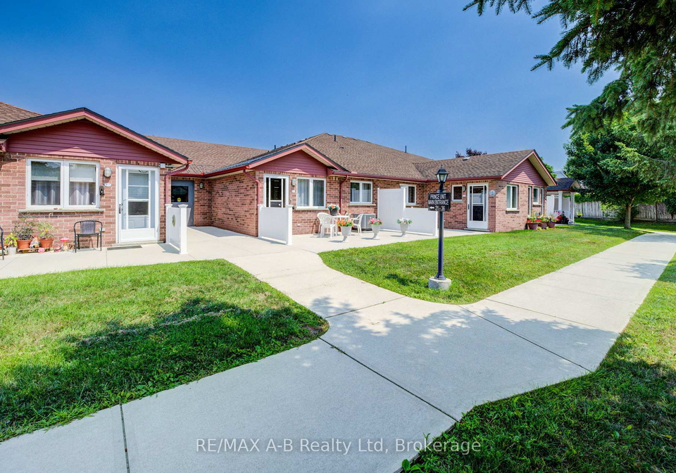 300-john-street-s-stratford-ontario-x12373159