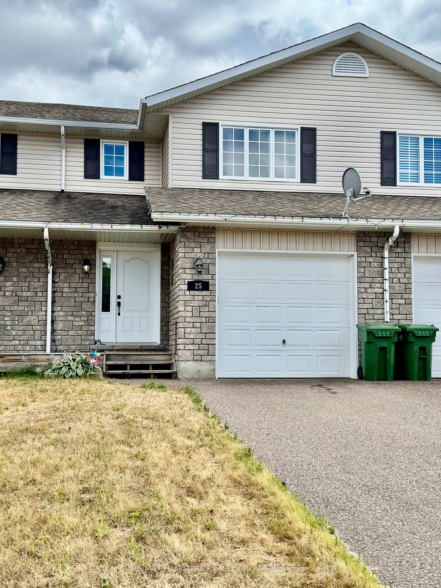 25-winston-avenue-petawawa-ontario-x12373289