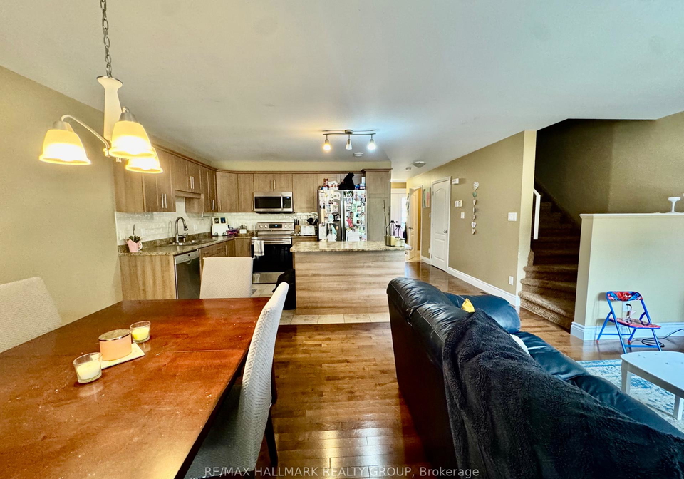 25-winston-avenue-petawawa-ontario-x12373289