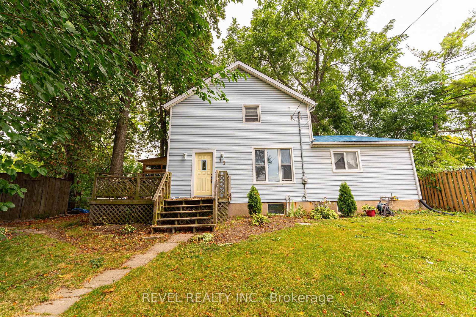 11-elmwood-avenue-st-catharines-ontario-x12373311