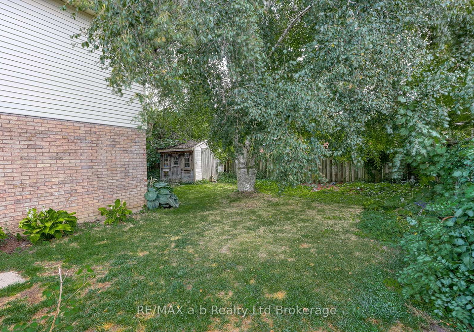 42-john-davies-drive-woodstock-ontario-x12373608