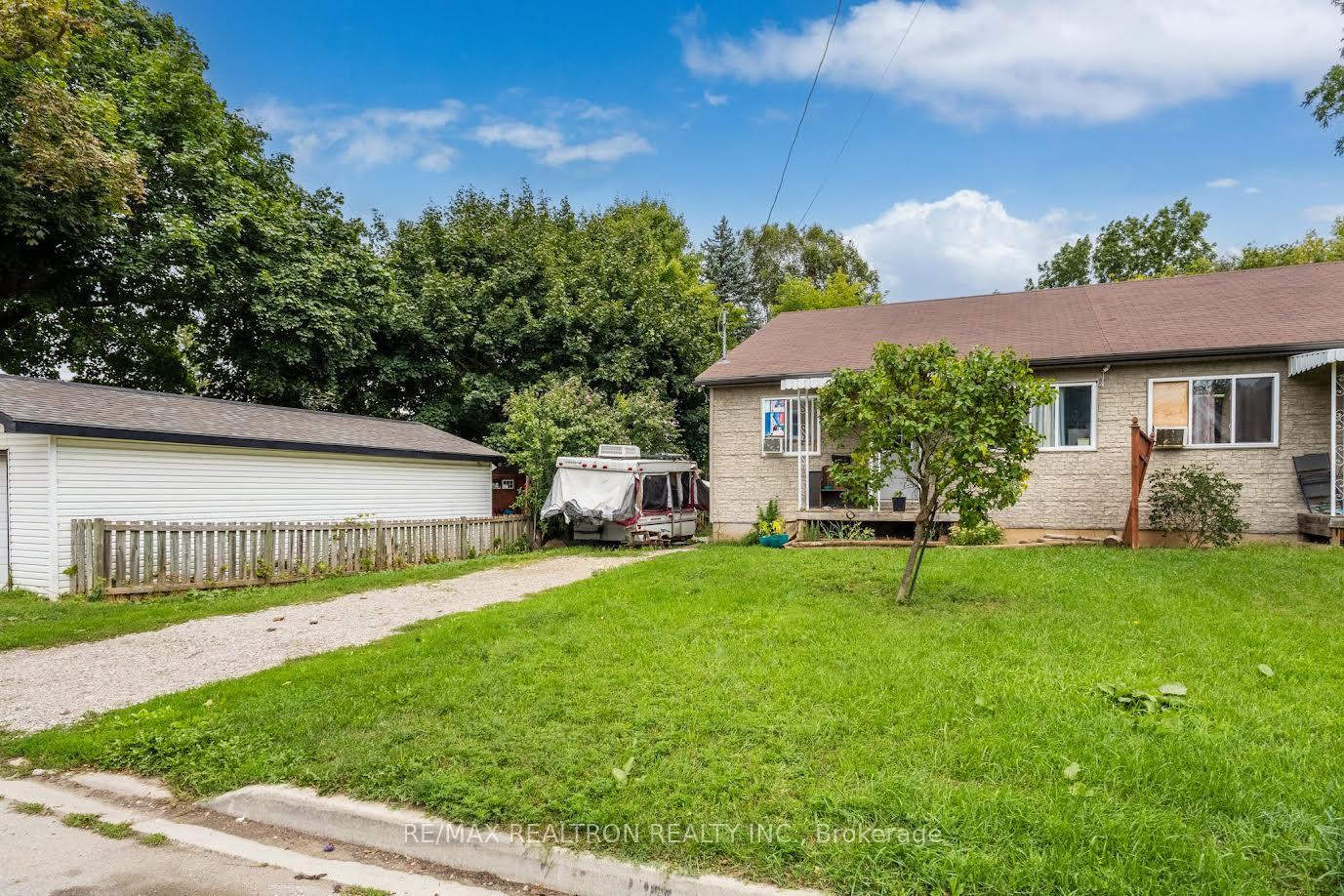 30-stinson-avenue-brantford-ontario-x12373904