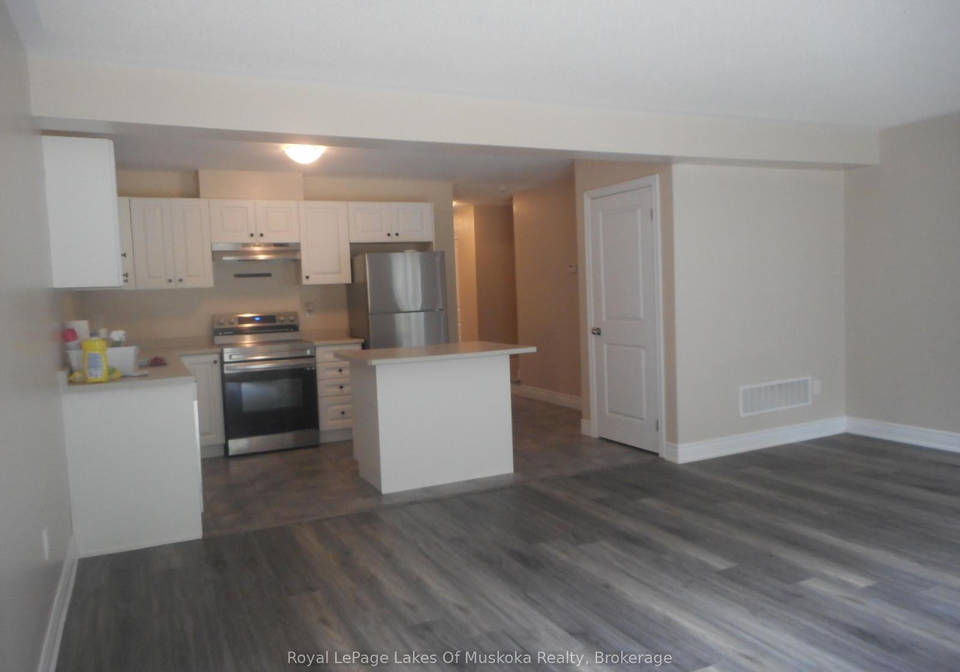255-daffodil-court-gravenhurst-ontario-x12373970