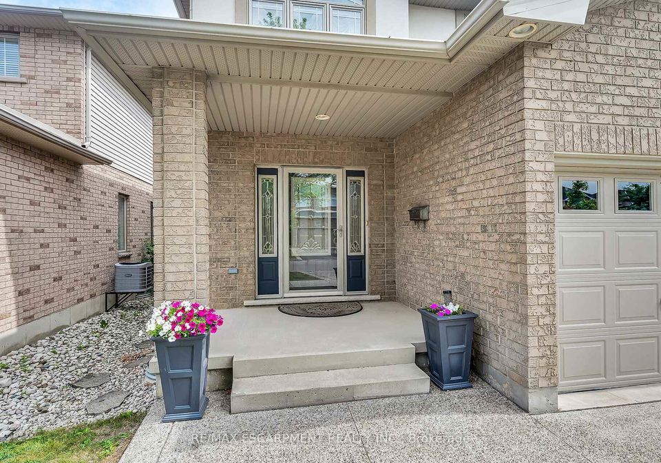 7-kathleen-court-hamilton-ontario-x12374024