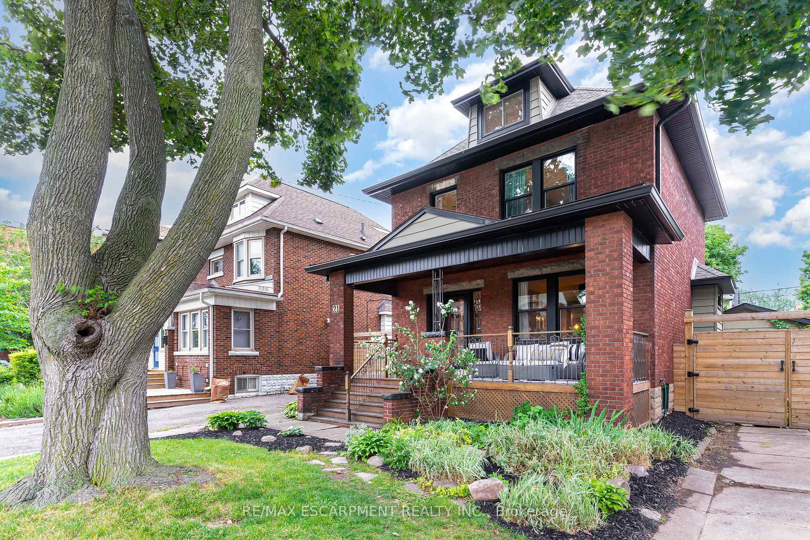 21-prospect-street-s-hamilton-ontario-x12374064
