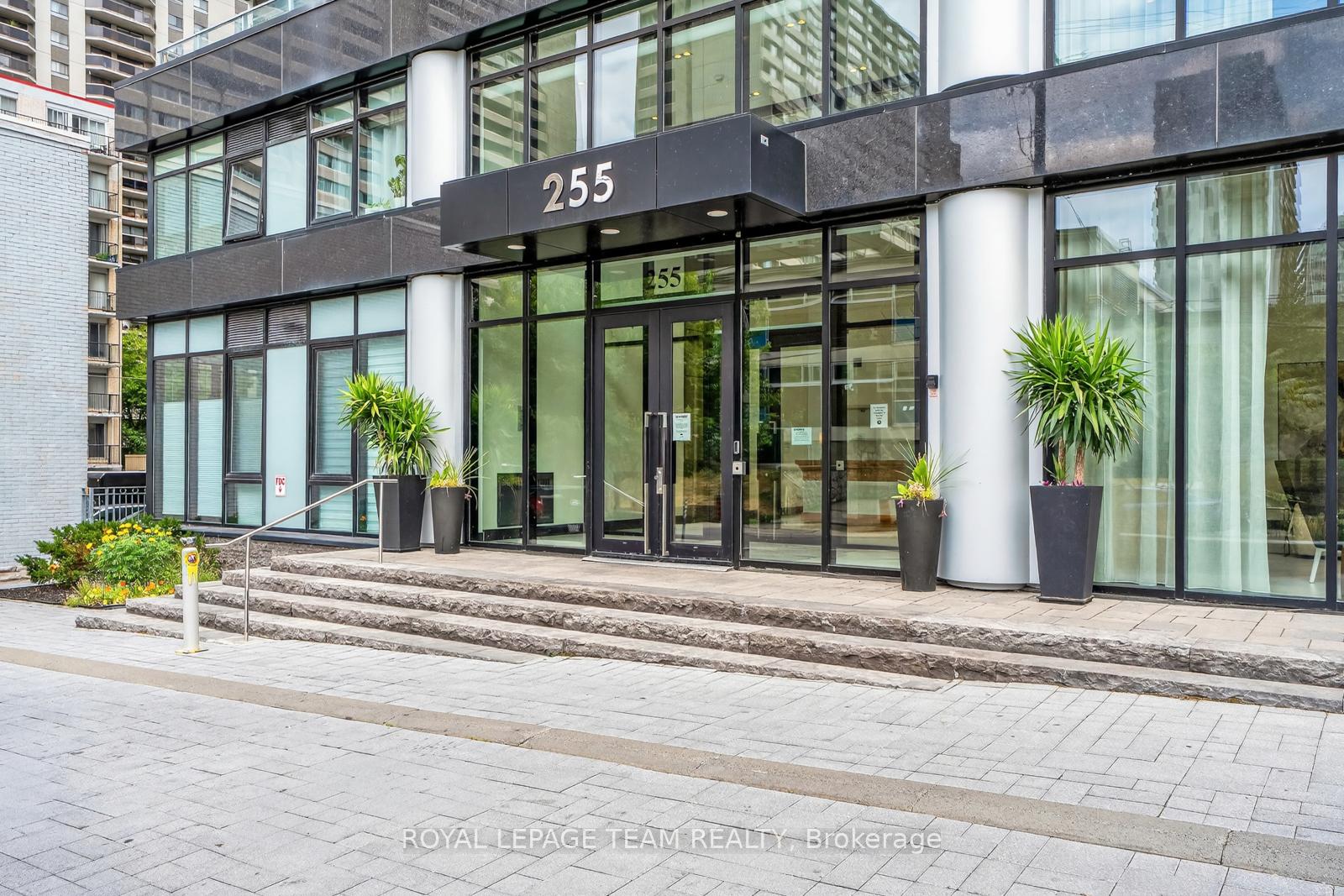 255-bay-street-ottawa-ontario-x12374140
