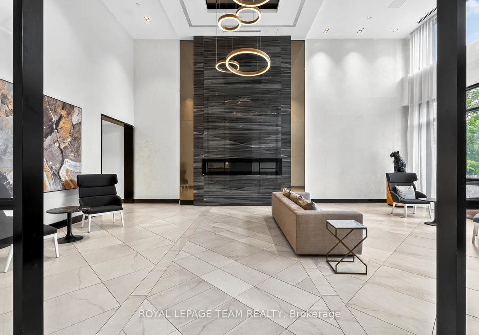 255-bay-street-ottawa-ontario-x12374140