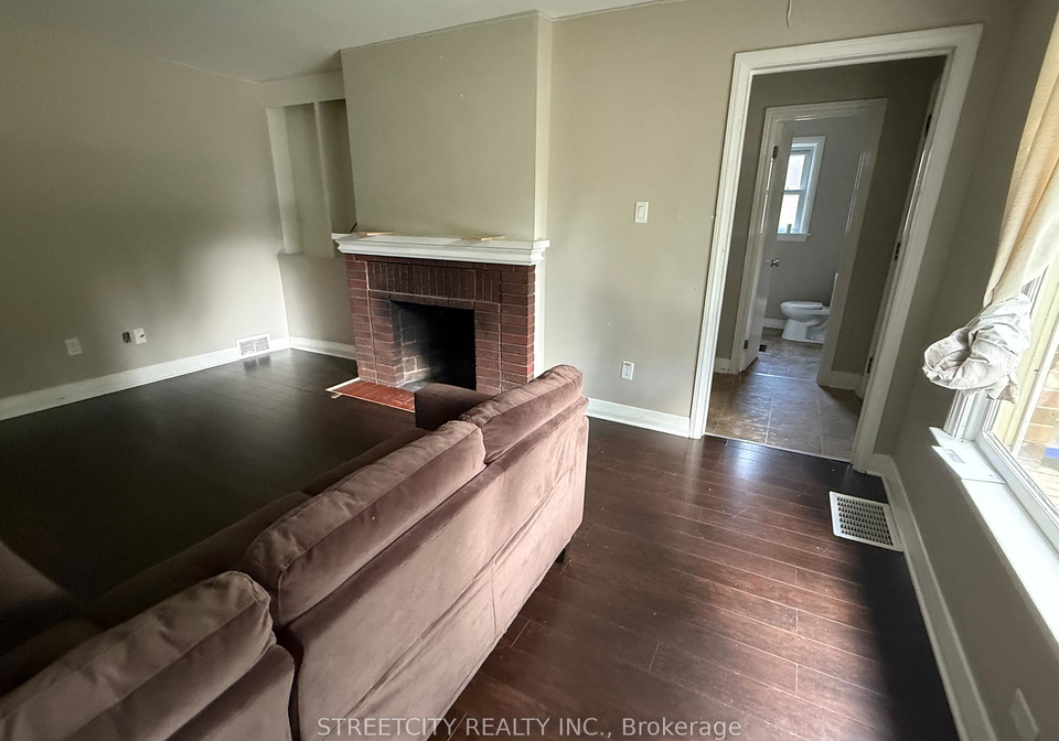 116-victoria-street-w-london-north-ontario-x12374211