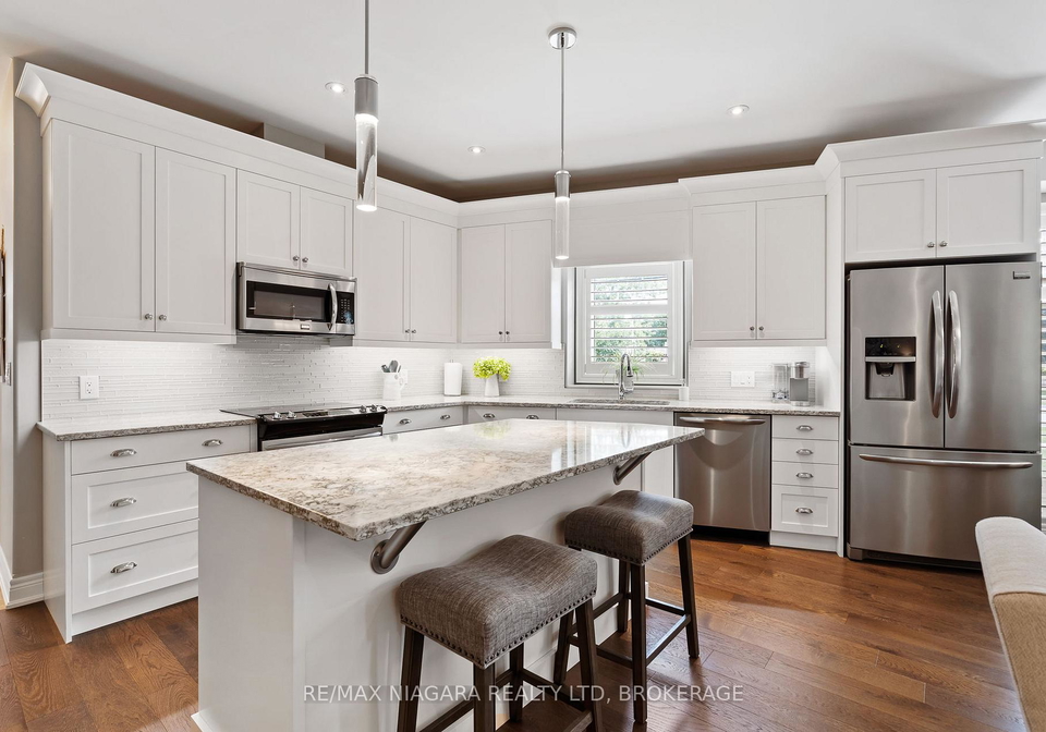 1-lena-common-st-catharines-ontario-x12374292