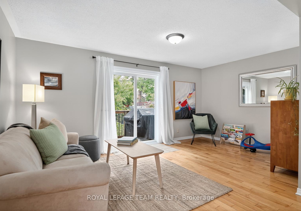 217-montfort-street-ottawa-ontario-x12374293