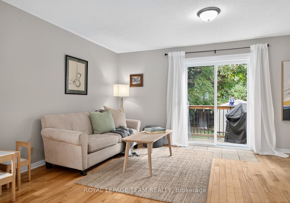 217-montfort-street-ottawa-ontario-x12374293
