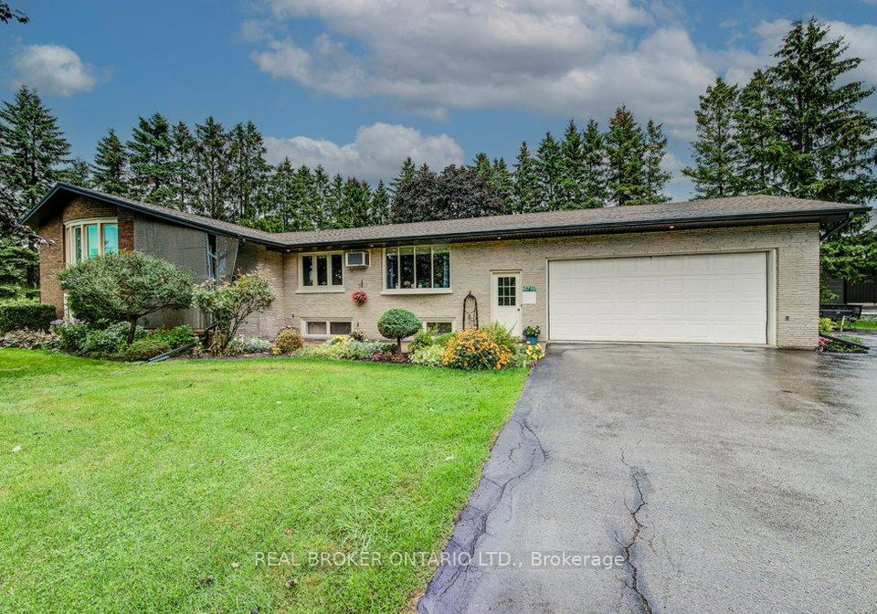 8719-164-road-north-perth-ontario-x12374429