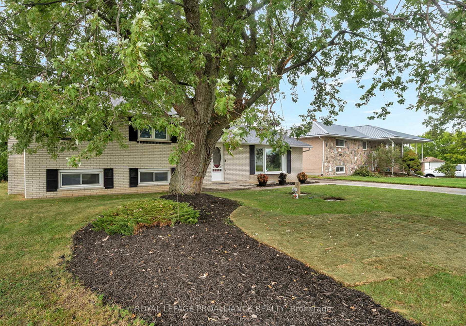 2256-hamilton-road-quinte-west-ontario-x12374554