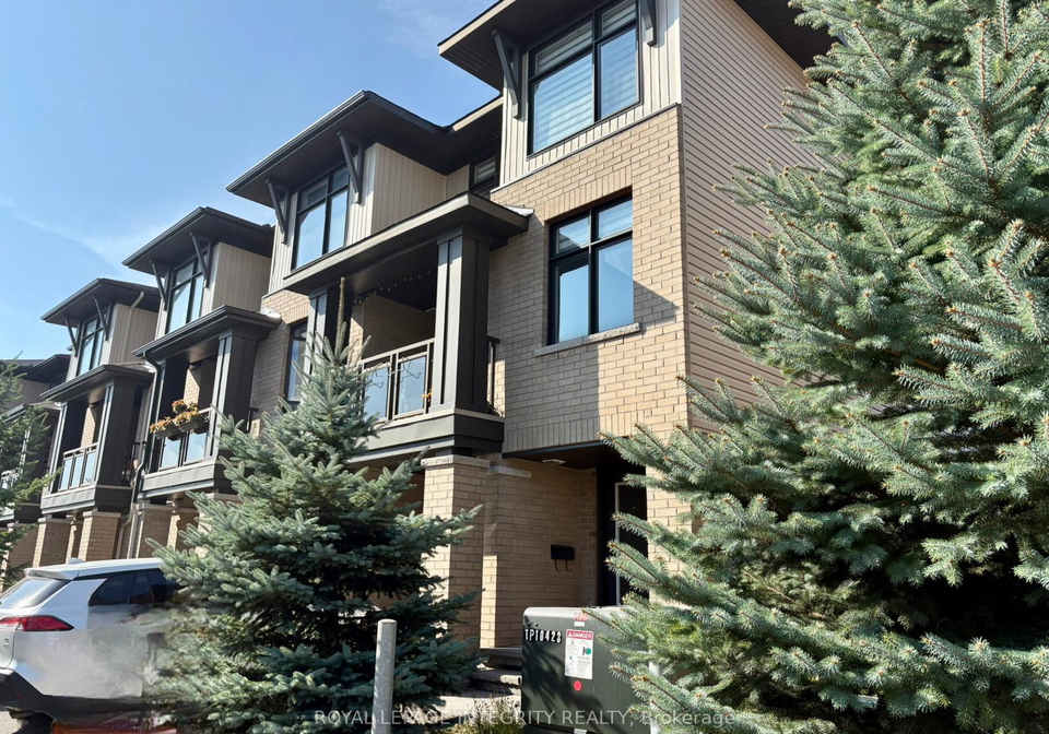 86-stockholm-private-ottawa-ontario-x12374803