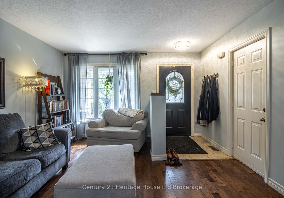 305-hungerford-street-london-east-ontario-x12374874