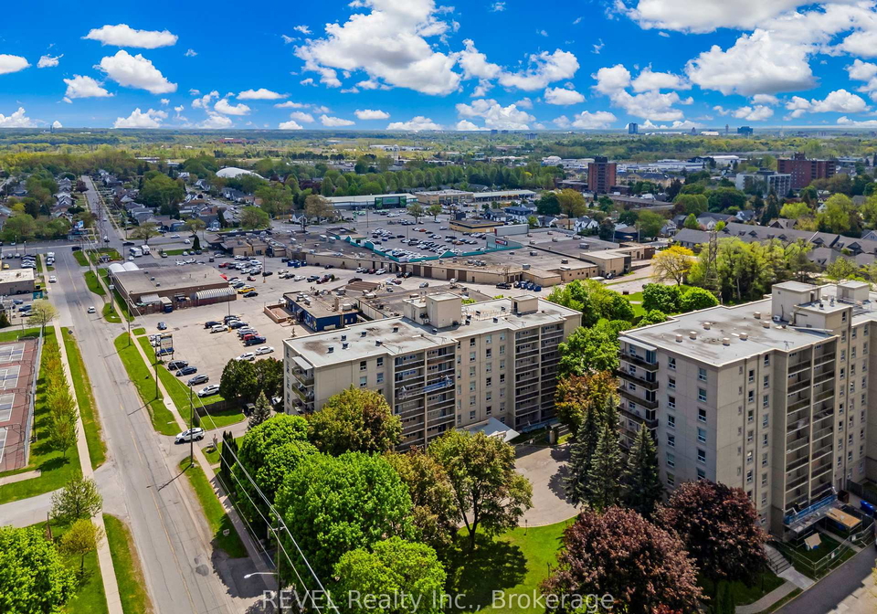 6390-huggins-street-niagara-falls-ontario-x12374920