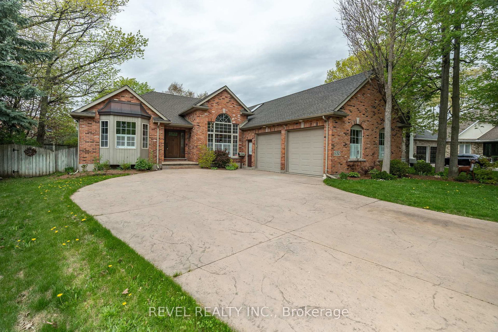 632-bayhampton-crescent-waterloo-ontario-x12374938