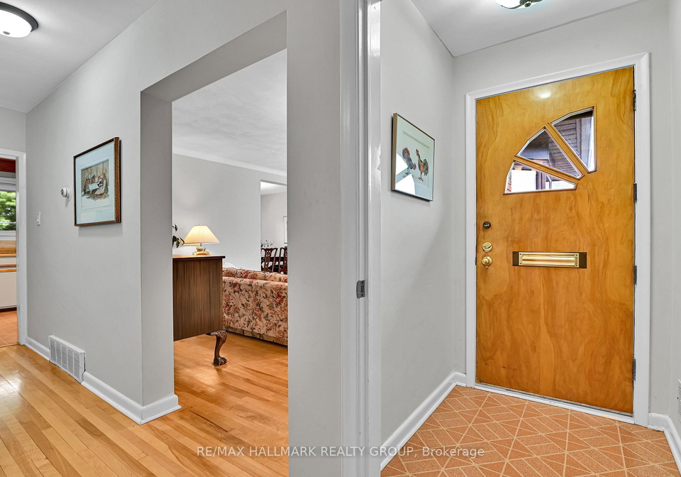 1256-field-street-ottawa-ontario-x12375244