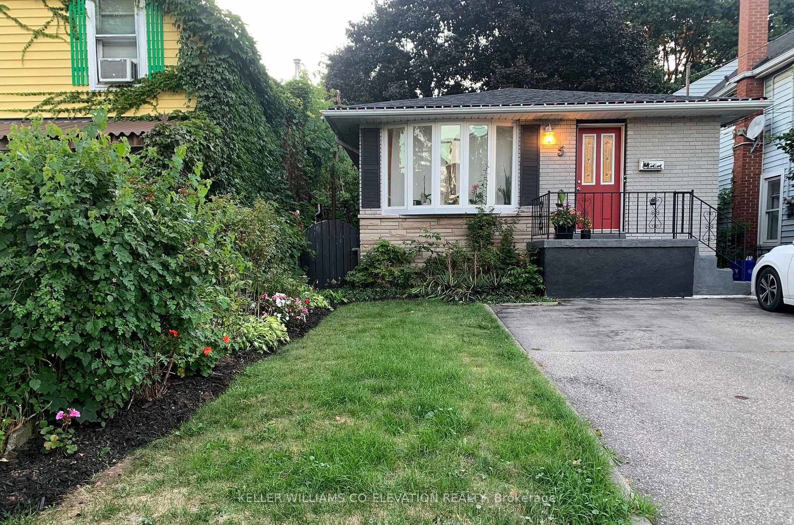 5-mountain-avenue-n-hamilton-ontario-x12375414