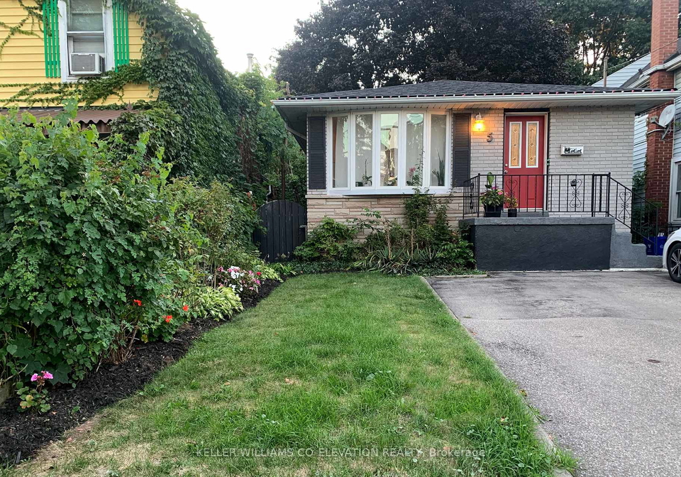 5-mountain-avenue-n-hamilton-ontario-x12375414