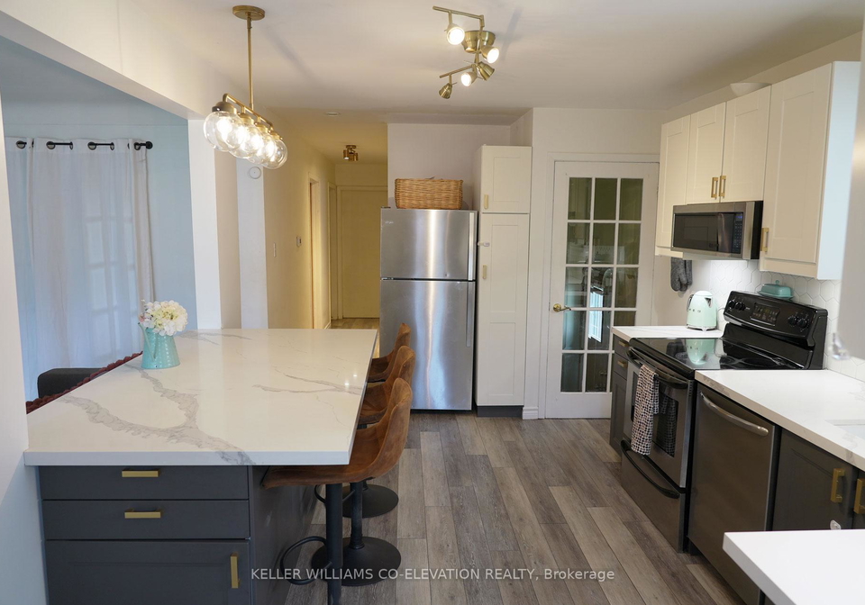 5-mountain-avenue-n-hamilton-ontario-x12375414